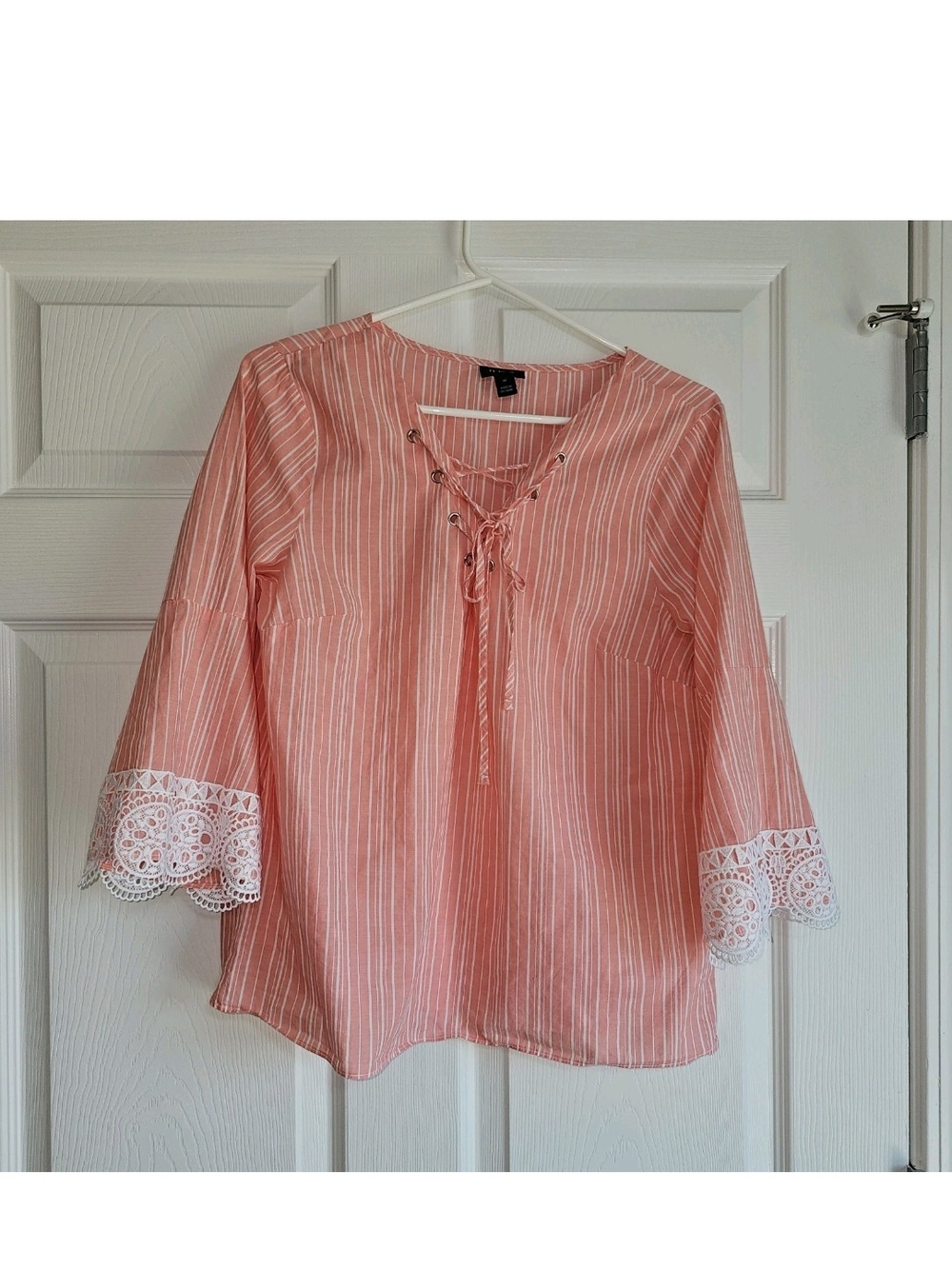 Tunic Cotton Pullover Top M Peach Wht Stripe Lace Up V-Neck 3/4 Trumpet Sleeve